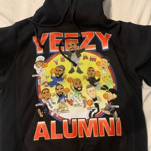 New Chinatown Market Yeezy Alumni Hoodie Sz Small